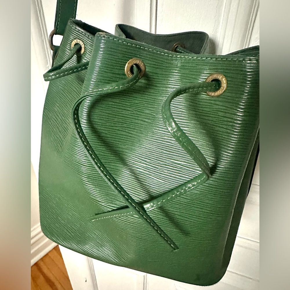 LOUIS VUITTON Petit Bag Noe Epi Green - Picture 3 of 5